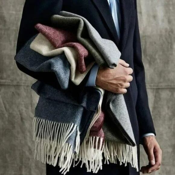 Cashmere Blend Scarf Two Tone Red and Blue Retails $189 New Timeless - Picture 5 of 5